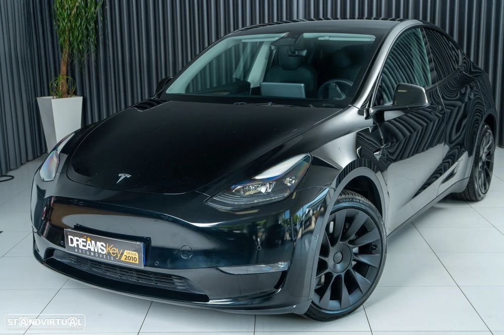 Tesla Model Y Long Range Dual Motor AWD - 1