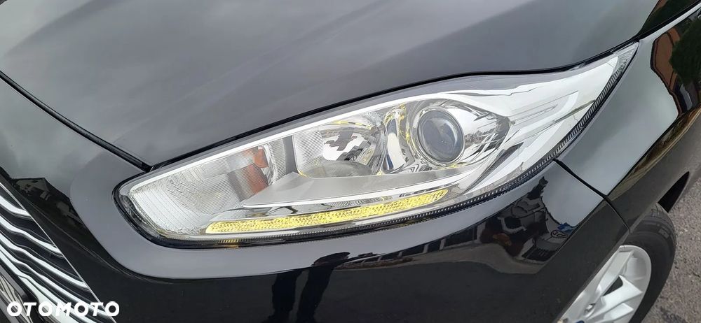Ford Fiesta 1.0 EcoBoost S&S TREND - 26