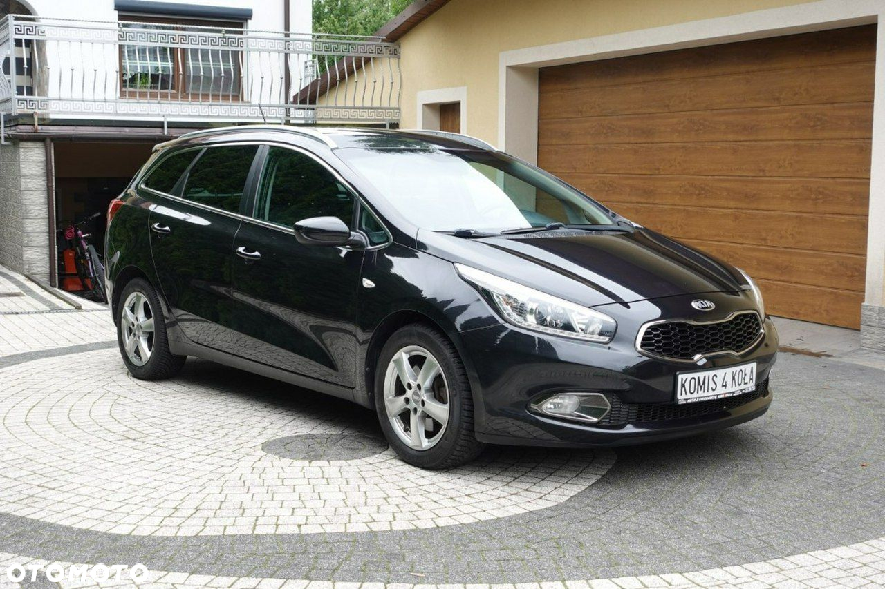 Kia Ceed - 8