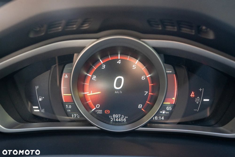 Volvo V40 T2 Drive-E Momentum - 12