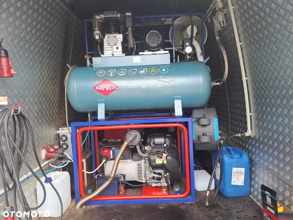 Iveco Daily | 3.0  180 KM | Mobilny serwis opon | - 13