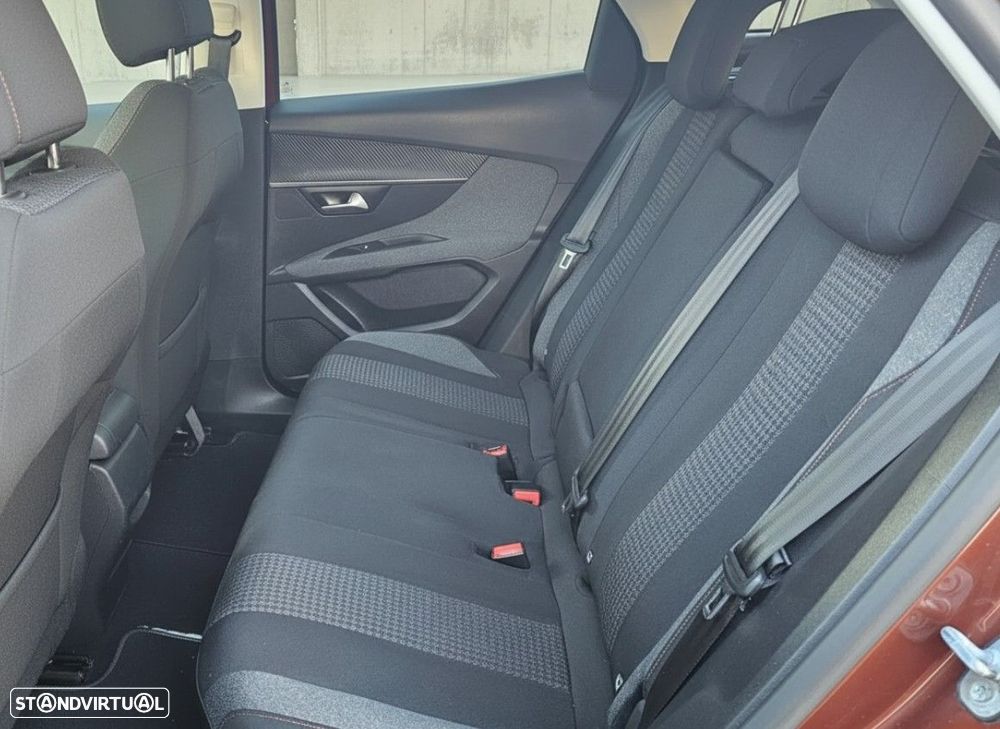 Peugeot 3008 PureTech 130 Stop & Start GPF EAT8 Active Business-Pack - 13