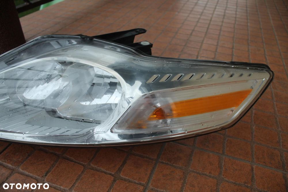 Lampa lewy przód EU Ford Mondeo MK4 PARUJE - 3