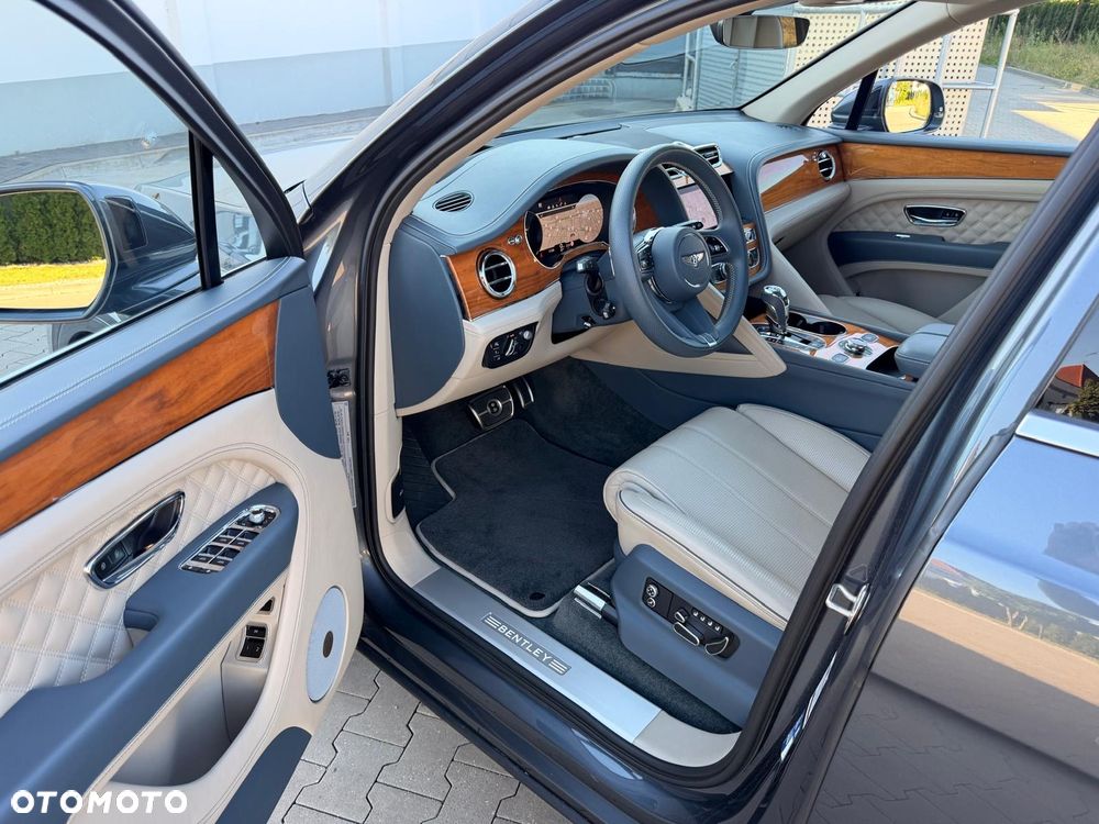 Bentley Bentayga - 11