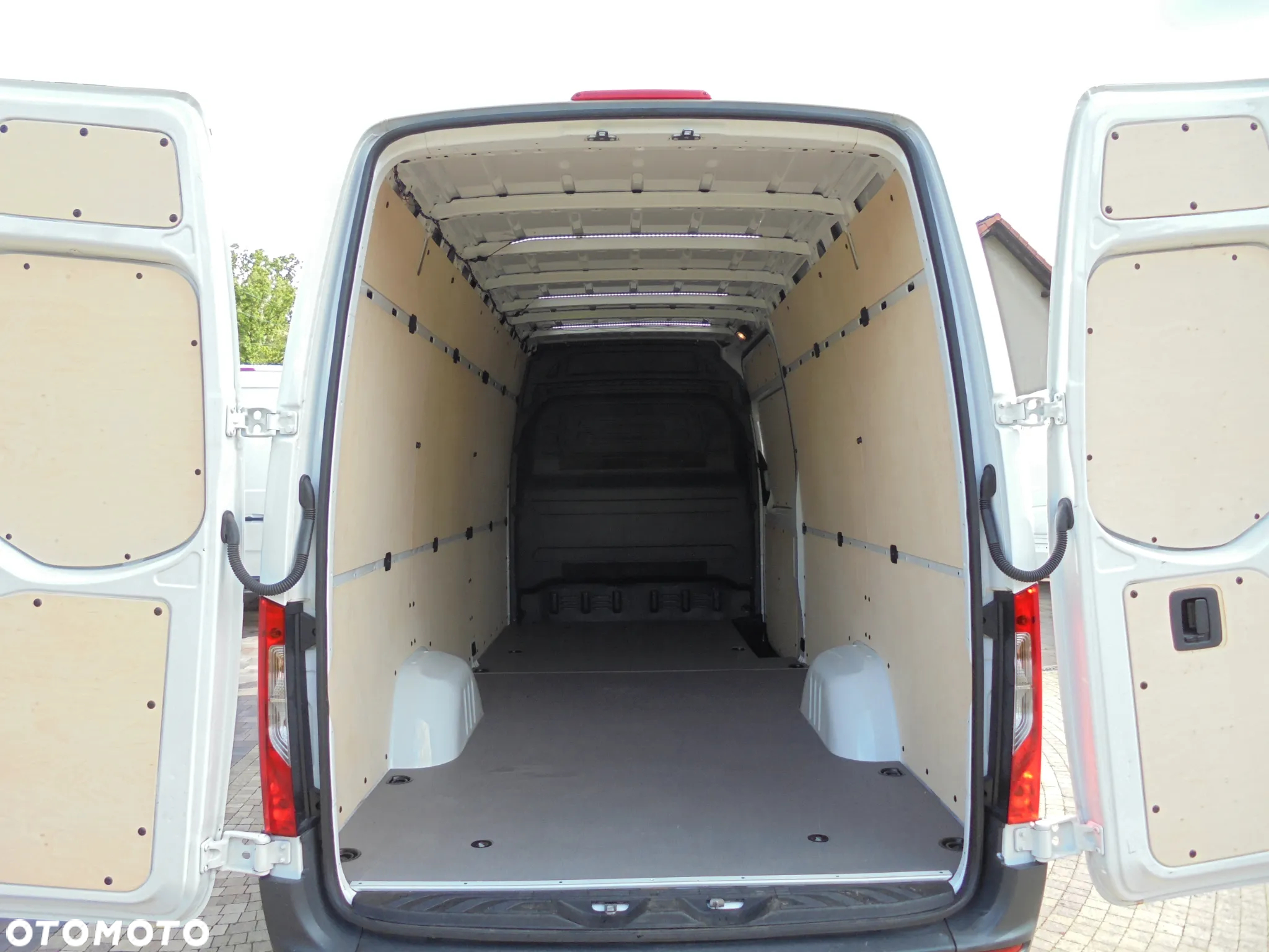 Mercedes-Benz SPRINTER - 6