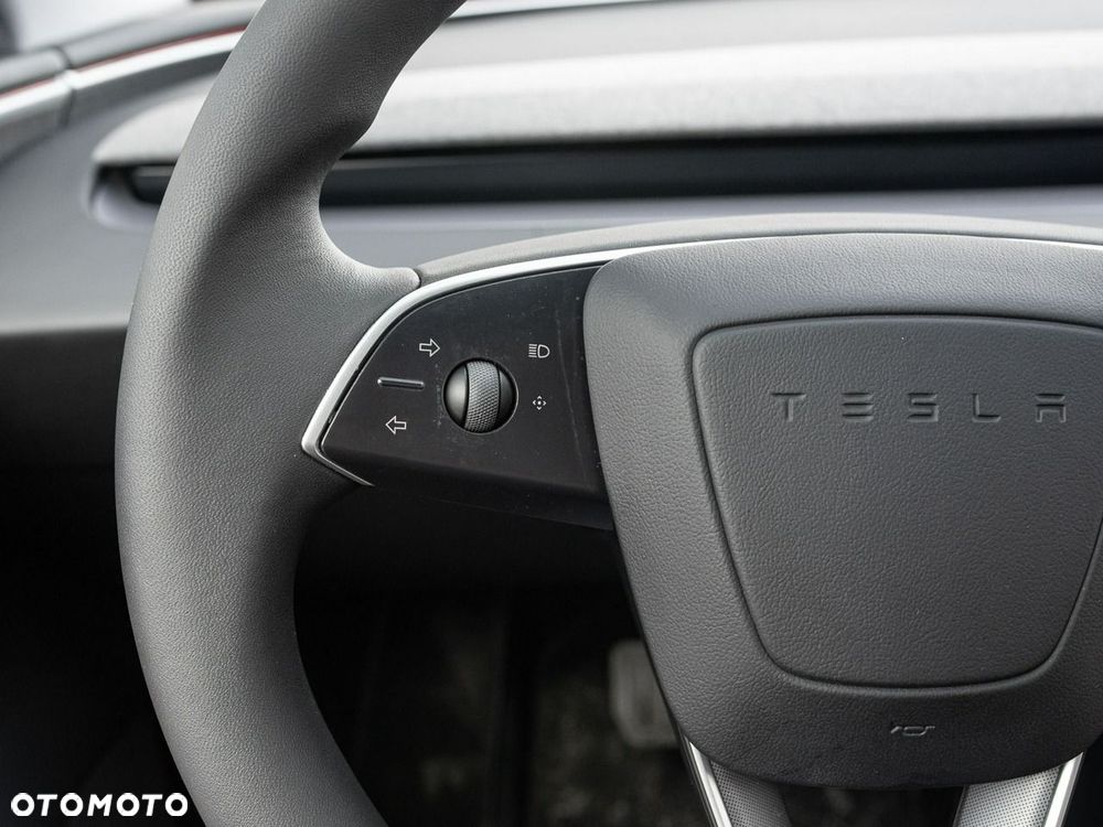 Tesla Model 3 - 13