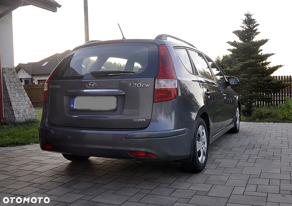 Hyundai i30 1.6 CRDi Comfort EU5 - 4