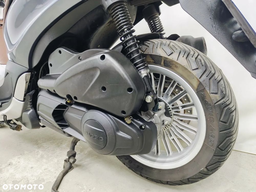 Piaggio Beverly - 22