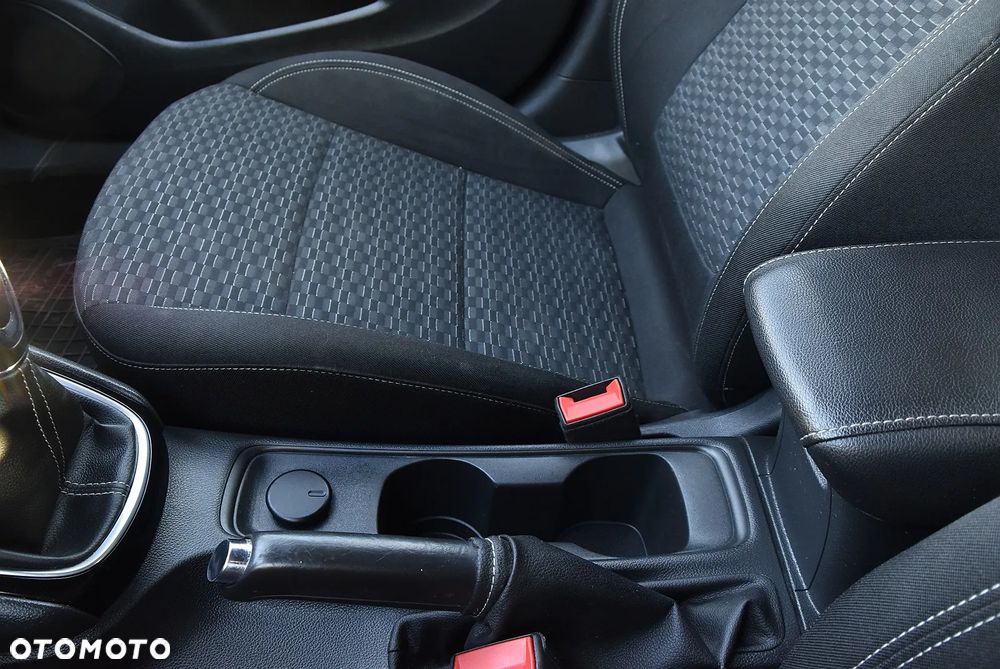 Opel Astra 1.4 Turbo Edition - 36