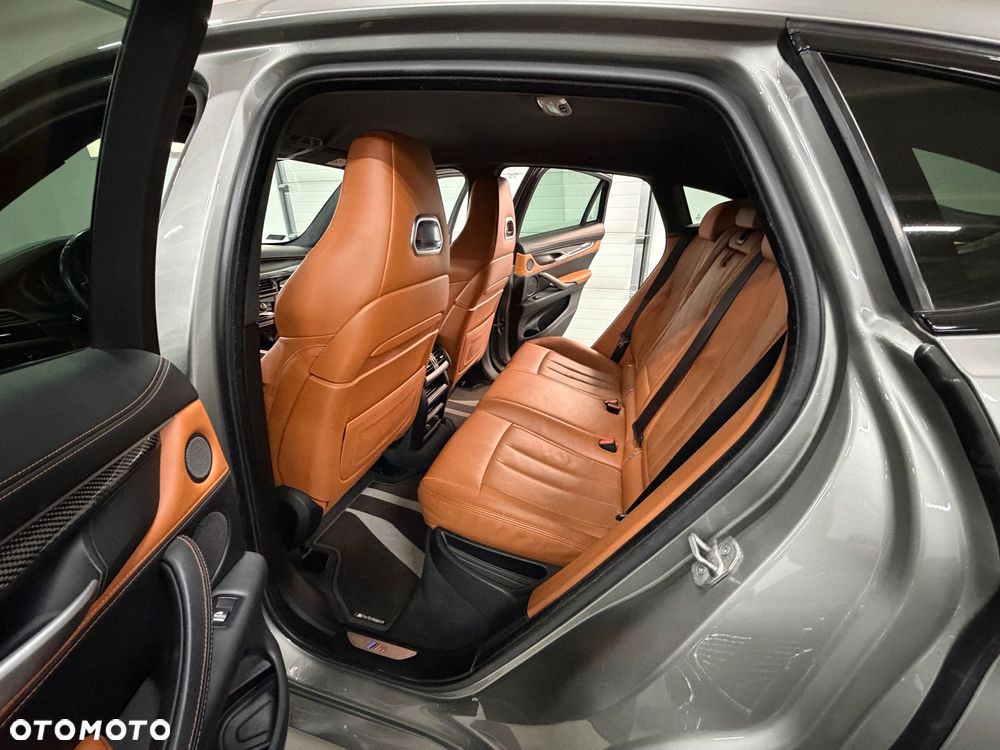 BMW X6M - 19