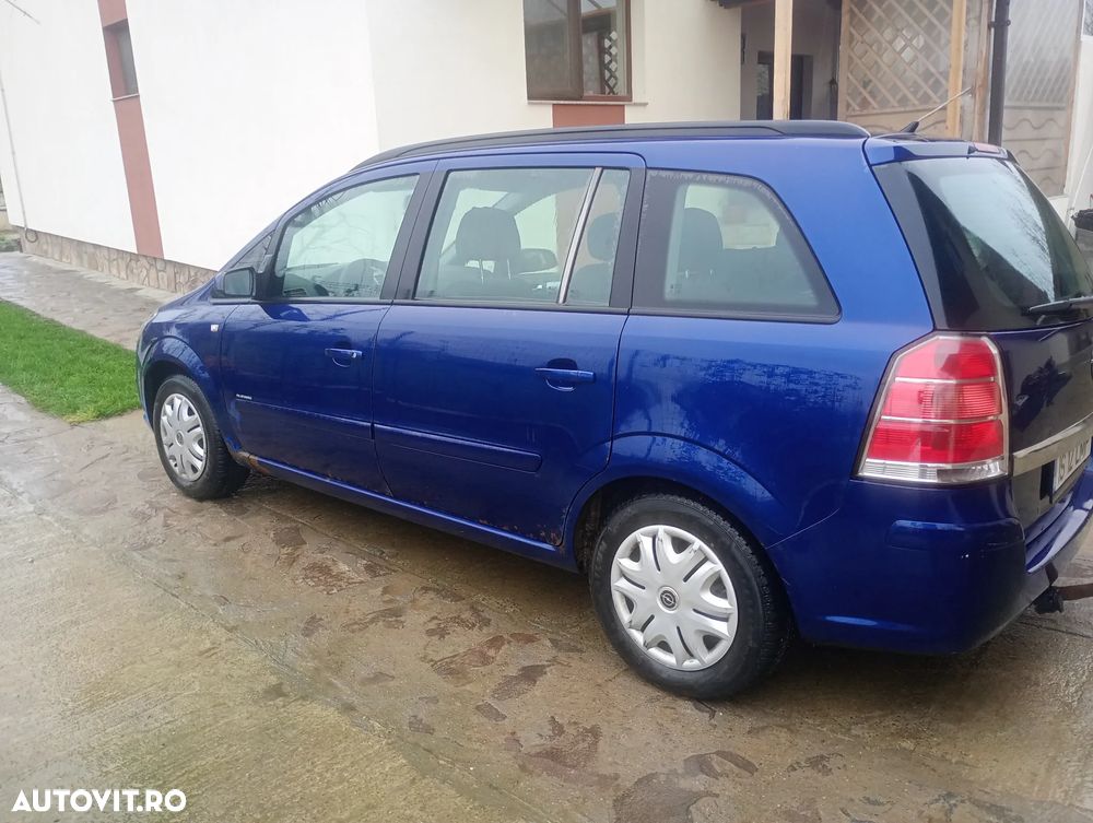 Opel Zafira 1.6i Essentia - 4
