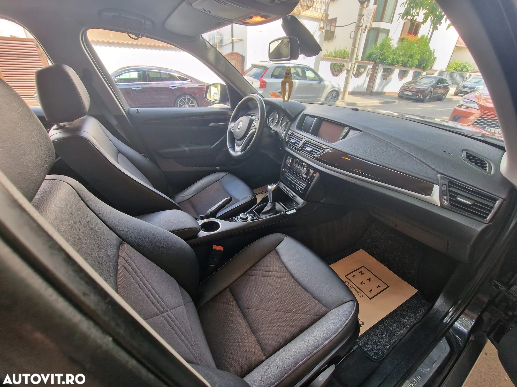 BMW X1 xDrive18d - 10