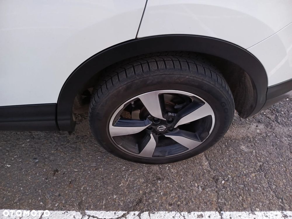 Nissan Qashqai 1.6 DCi 4x4 Tekna EU6 - 18