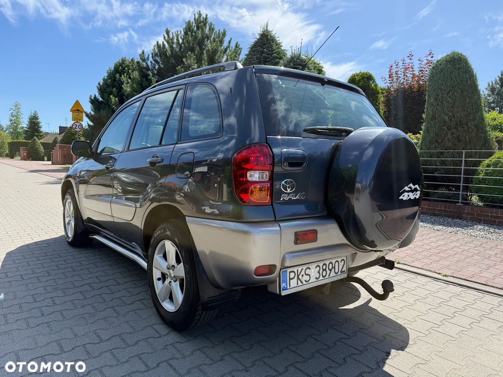 Toyota RAV4 D-4D 4x4 - 14