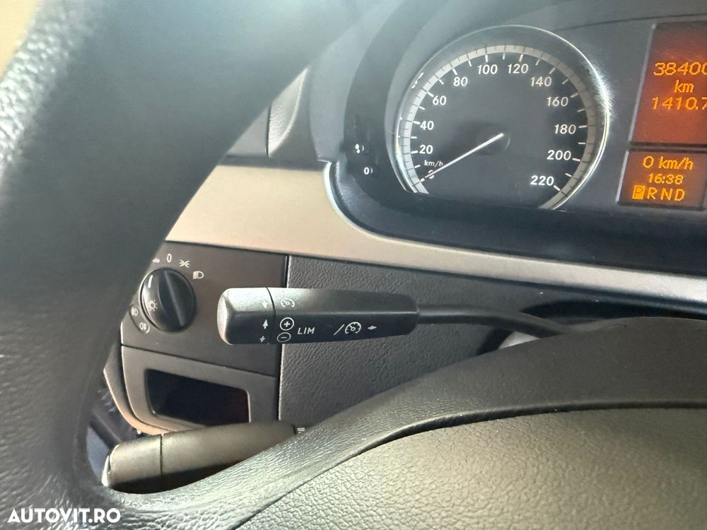 Mercedes-Benz Viano 3.0 CDI DPF lang Automatik Trend Edition - 24