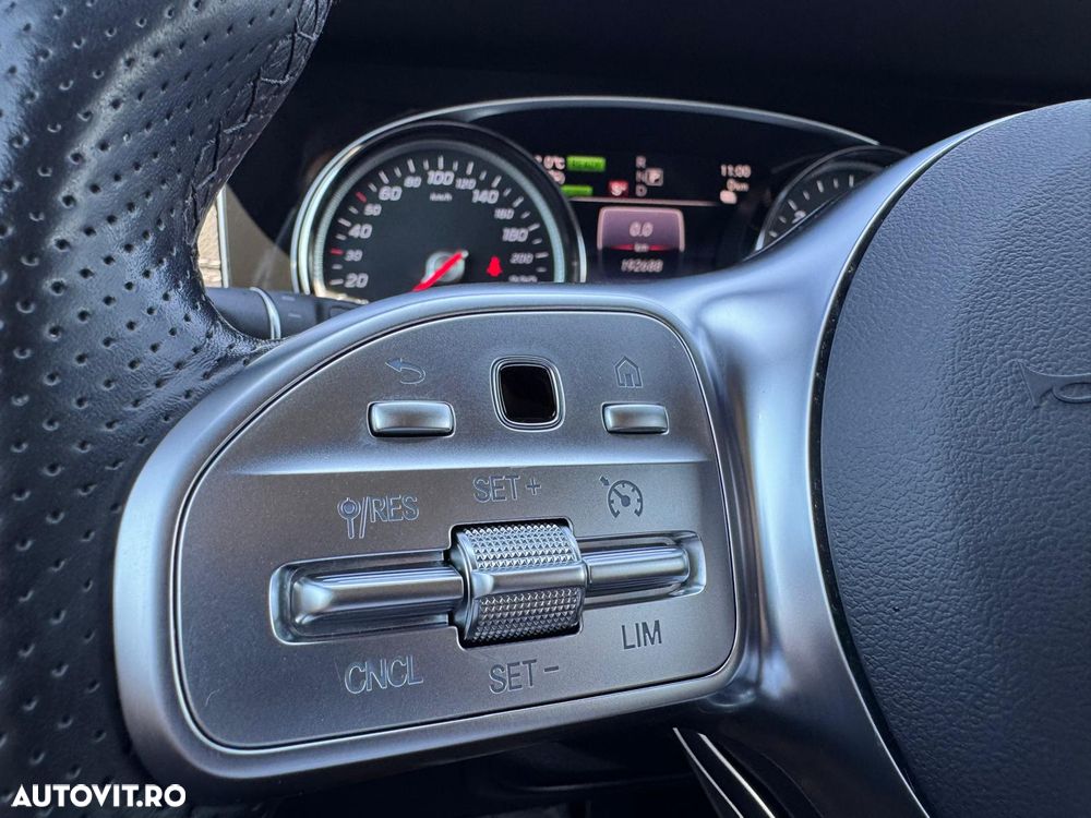 Mercedes-Benz E 300 Aut. - 26