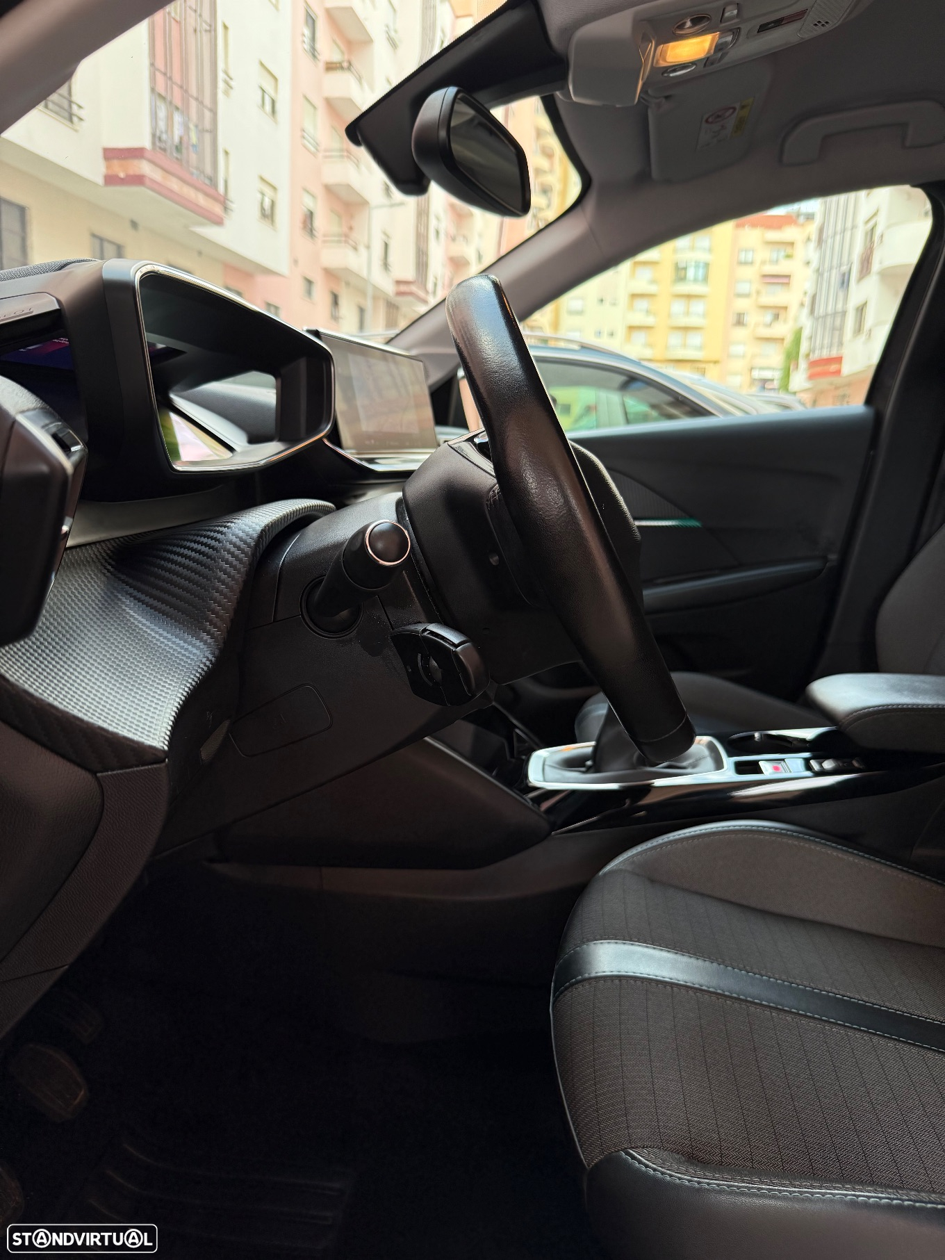 Peugeot 208 1.2 PureTech Allure - 14