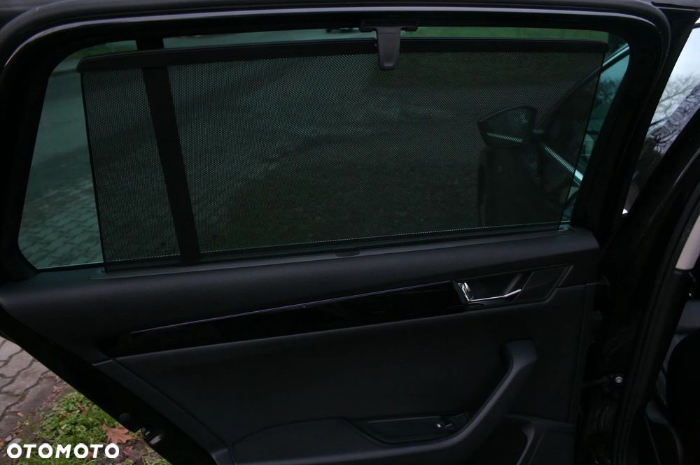 Skoda Superb 2.0 TDI 4x4 L&K DSG - 16