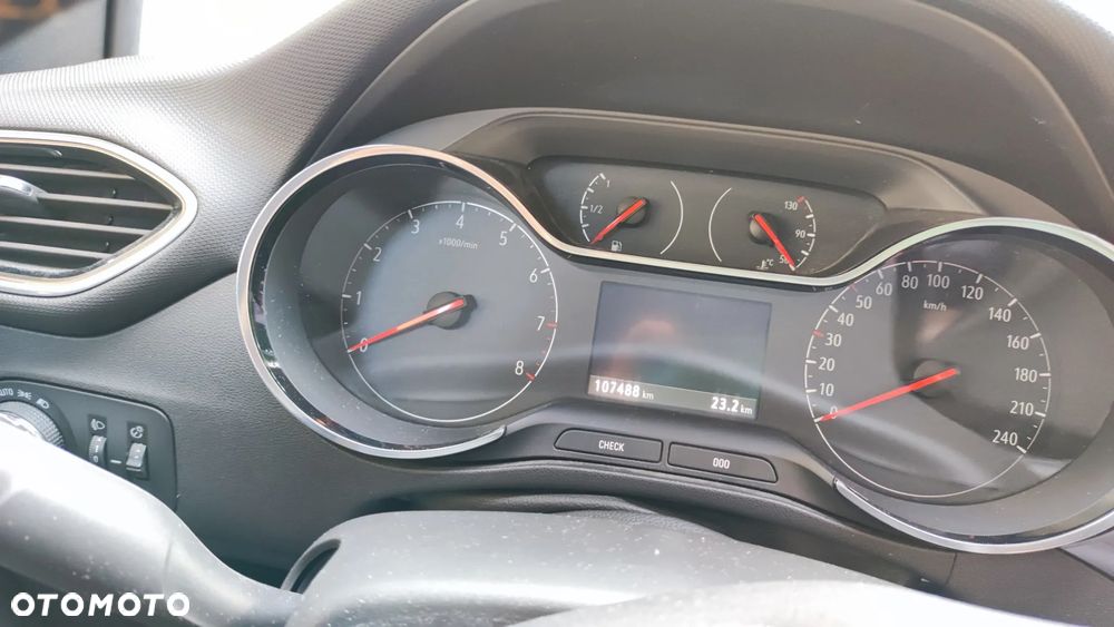 Opel Crossland X 1.2 T Elite S&S - 9