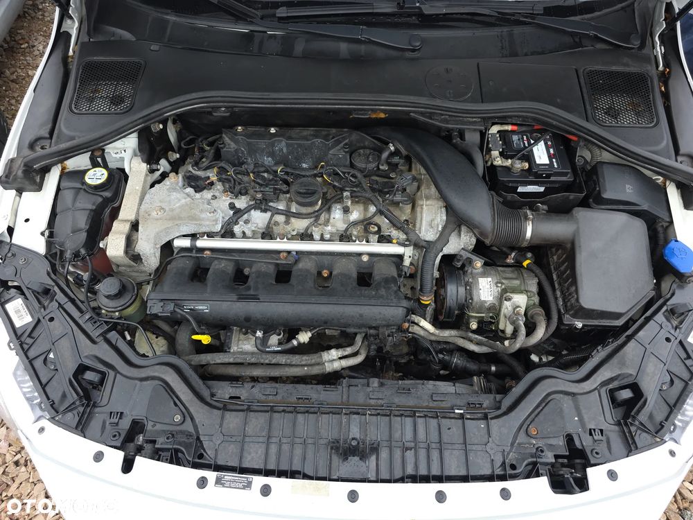Volvo V60 T6 AWD Summum - 37