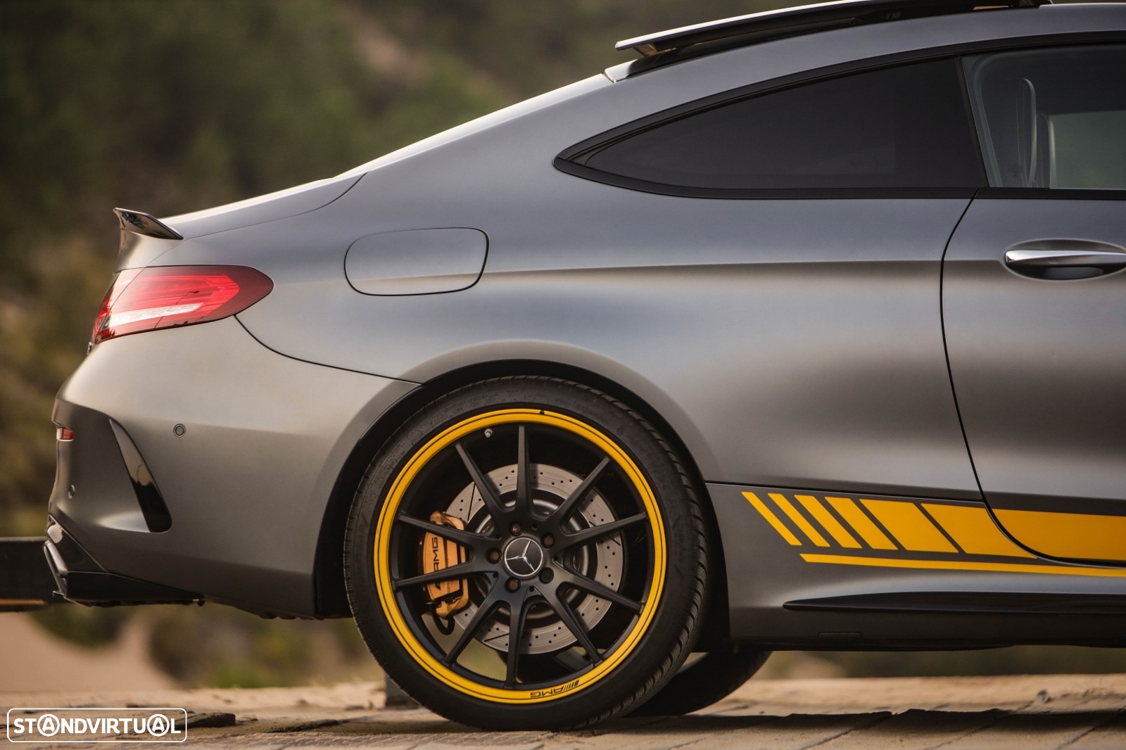 Mercedes-Benz C 63 AMG S - 12