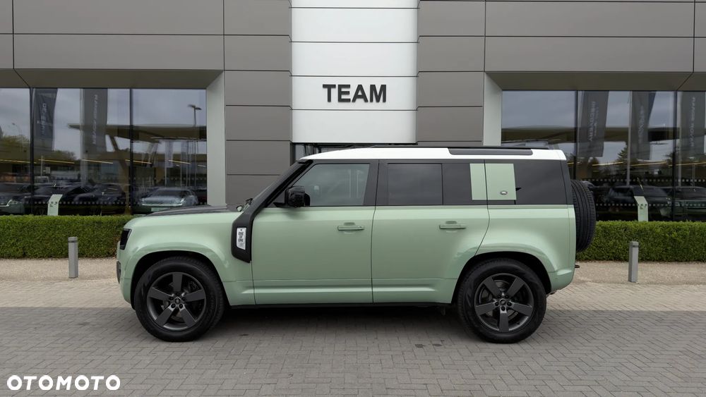 Land Rover Defender - 7