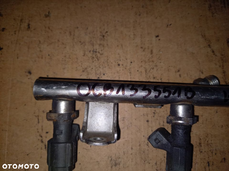 LISTWA WTRYSKOWA AUDI A4 B5 1.8T 06B133551B - 2