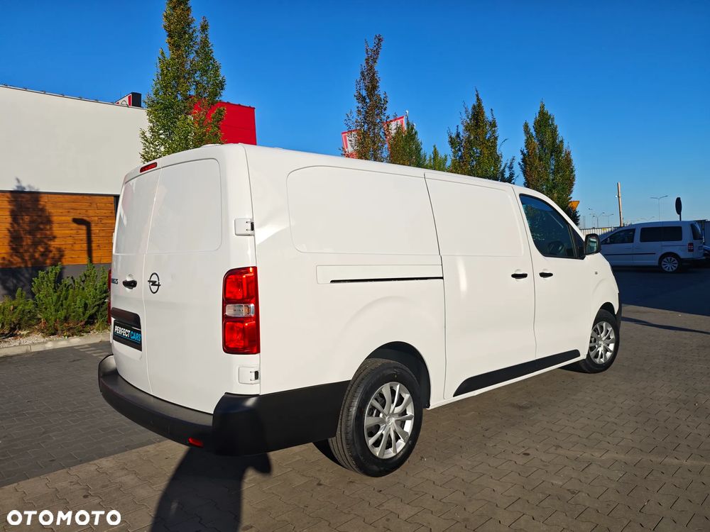 Opel Vivaro - 11