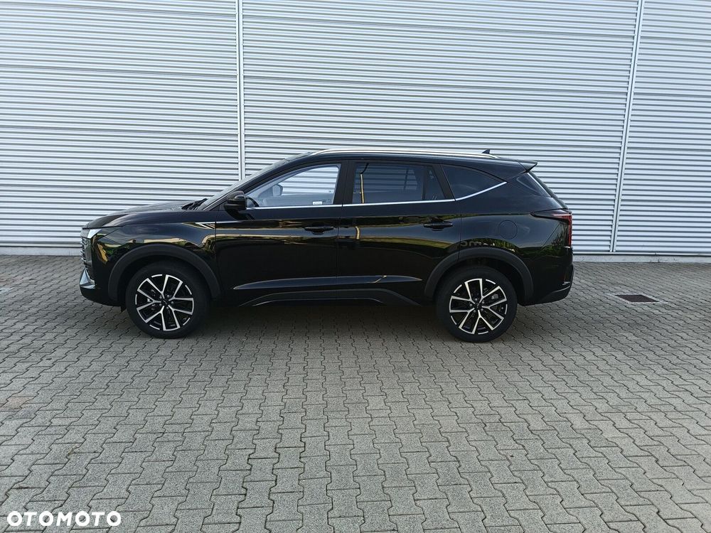 JAC JS8 - 12