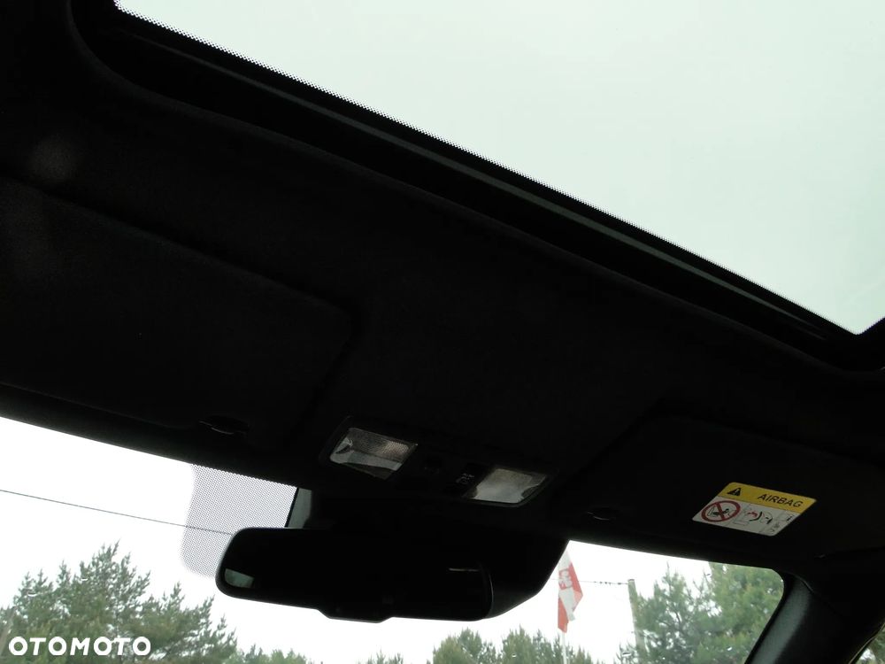Mitsubishi Outlander Instyle + - 32