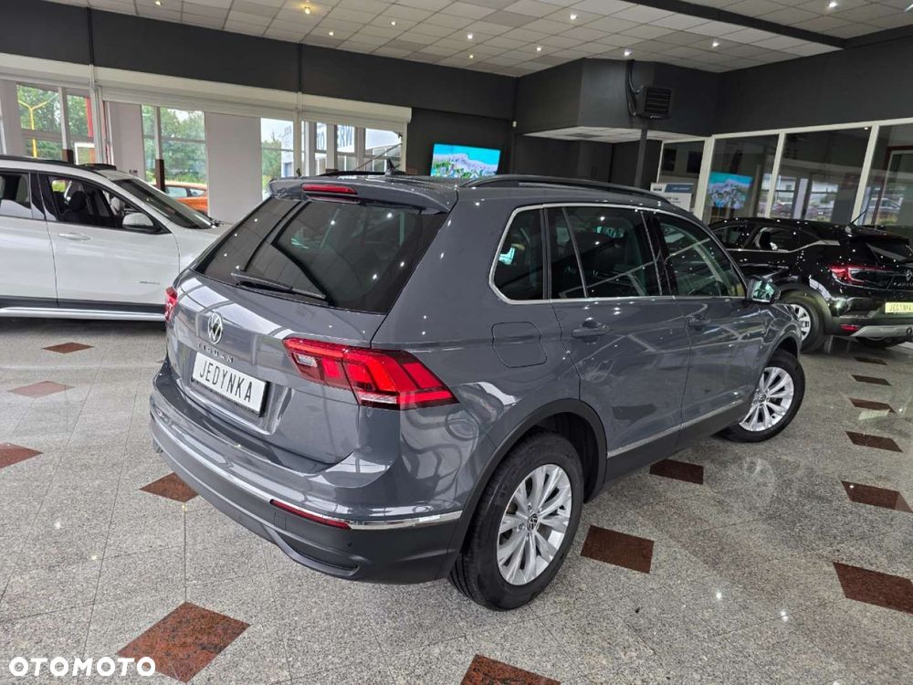 Volkswagen Tiguan - 29