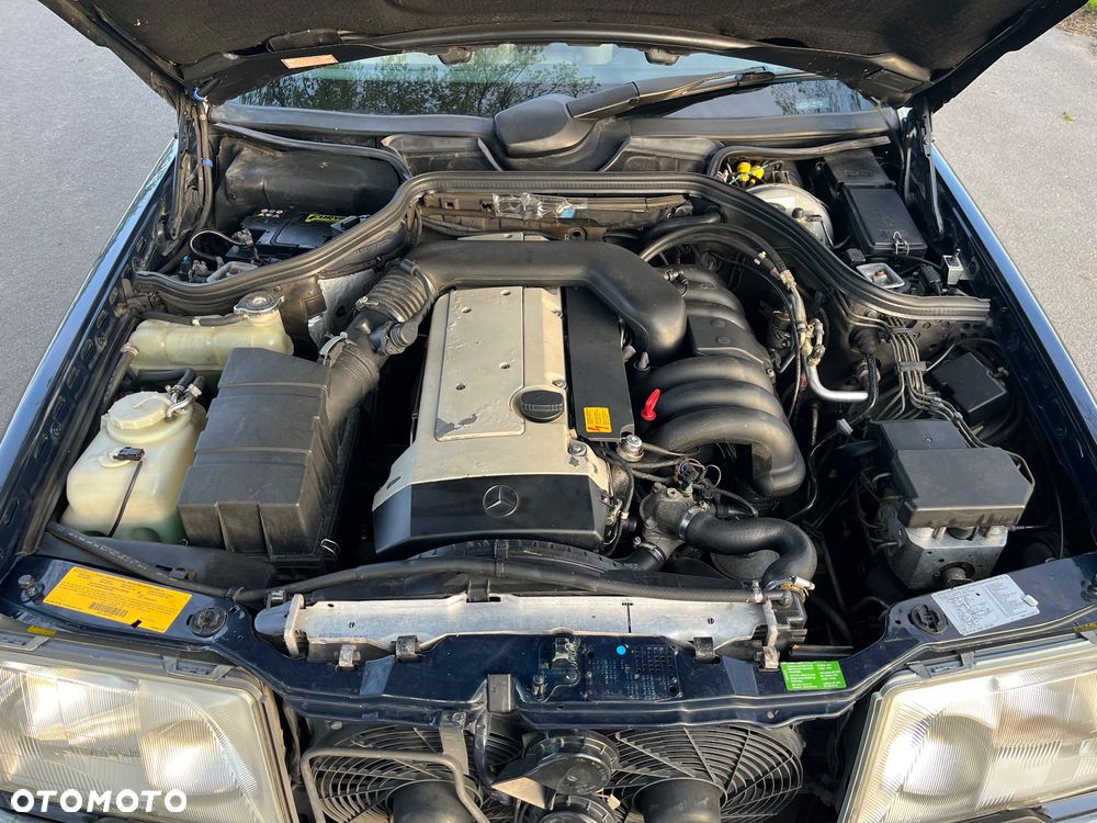 Mercedes-Benz Klasa E - 22