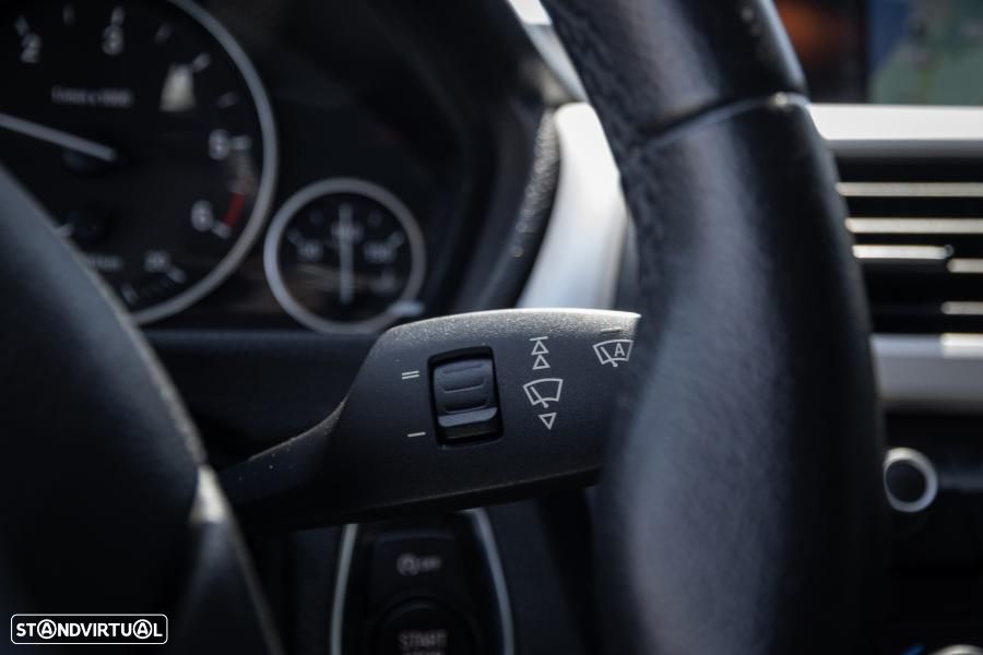 BMW 320 d xDrive Auto - 41