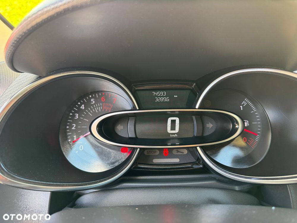 Renault Clio 1.2 16V 75 LIMITED 2018 - 17