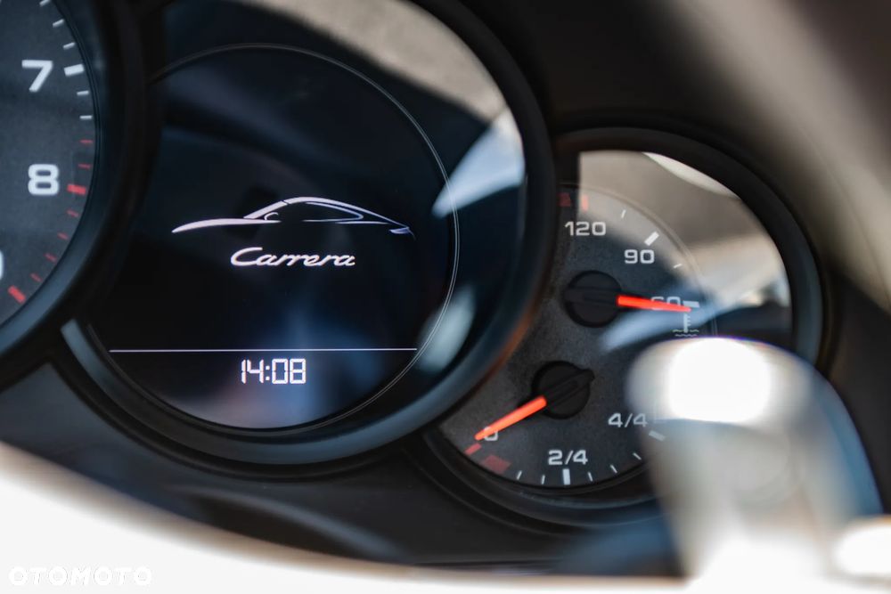 Porsche 911 Carrera PDK - 35