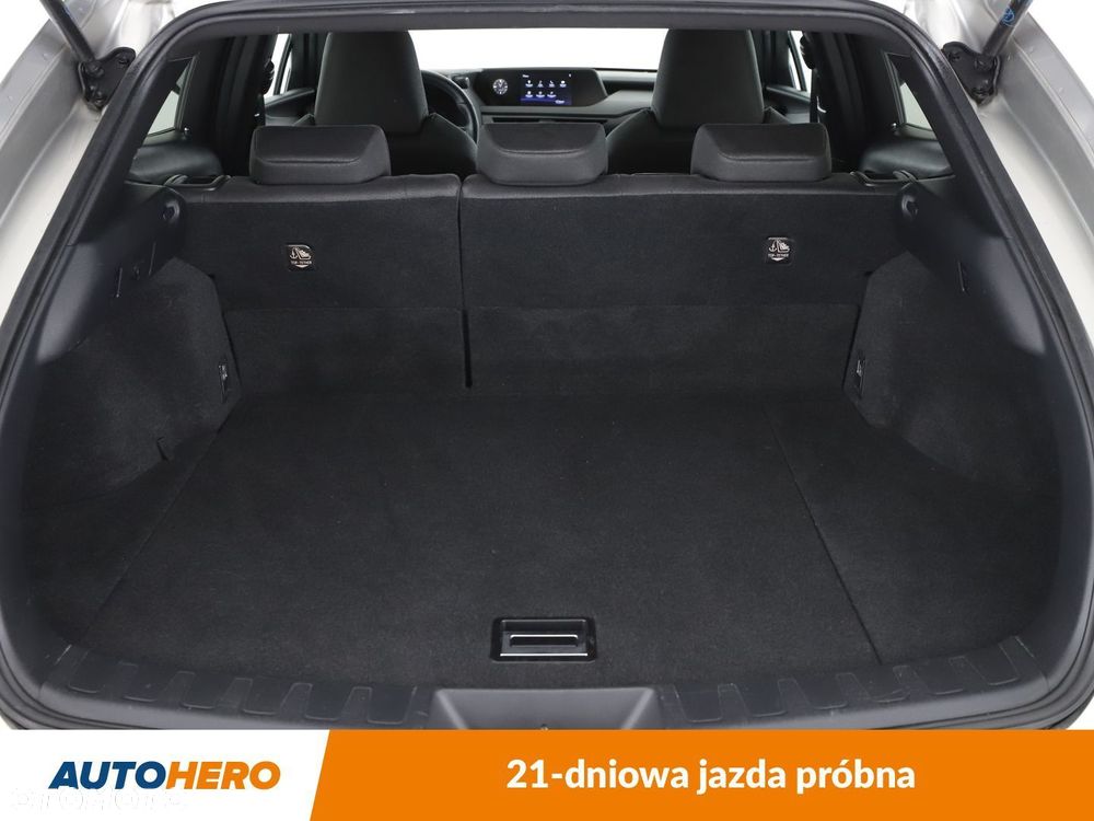 Lexus UX - 18