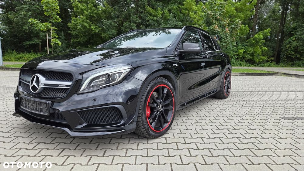 Mercedes-Benz GLA 45 AMG 4-Matic - 8