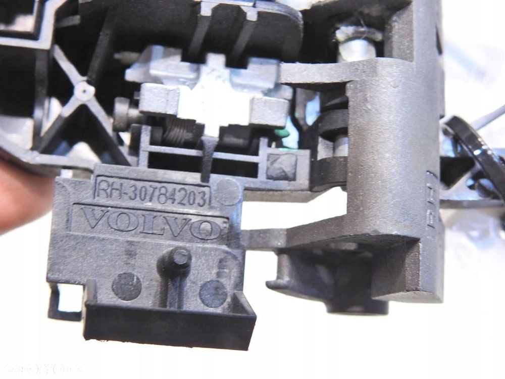 KLAMKA DRZWI PRAWA VOLVO V70 III 30784203 - 7