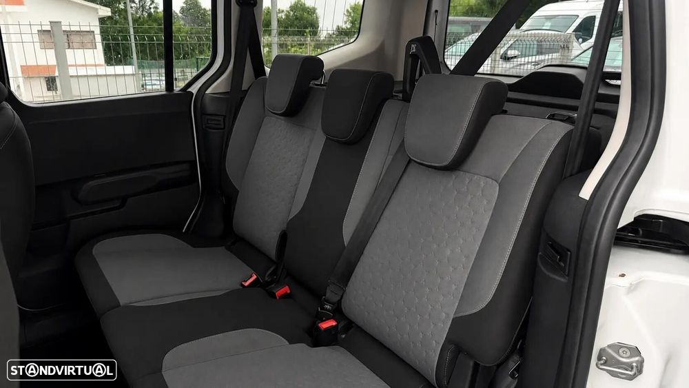 Ford Tourneo Courier 1.0 EcoBoost Titanium - 10