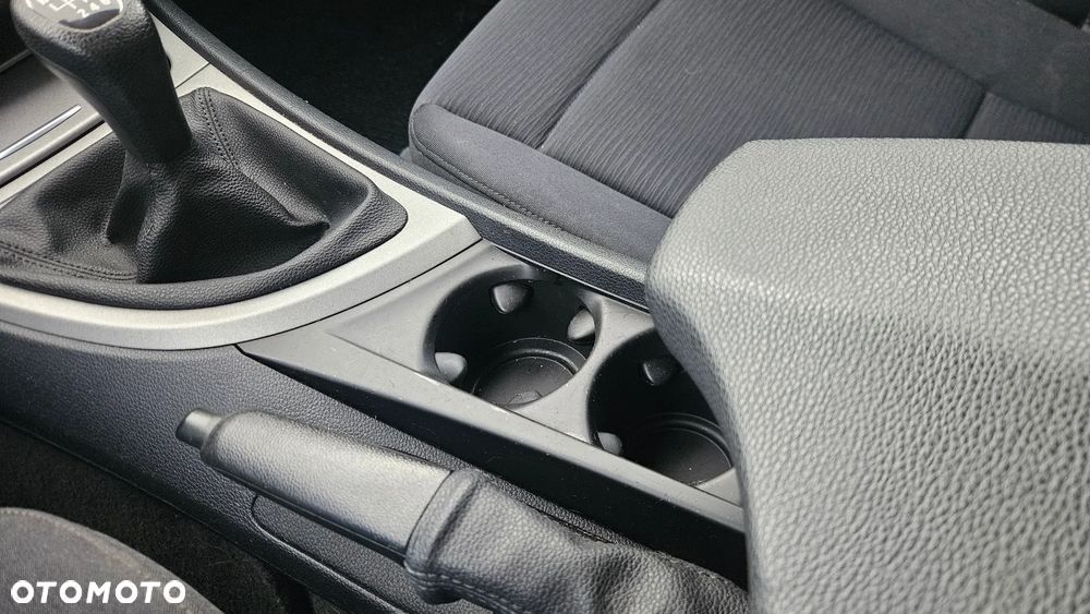 BMW Seria 1 - 21