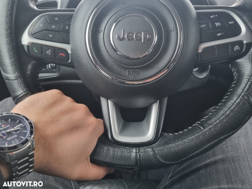 Jeep Renegade 2.0 M-Jet 4x4 Low AT9 Limited - 3