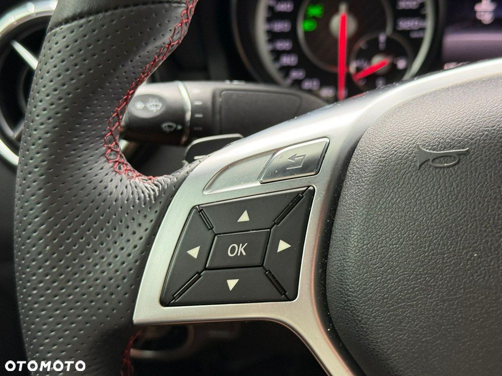 Mercedes-Benz CLA 45 AMG 4-Matic - 23