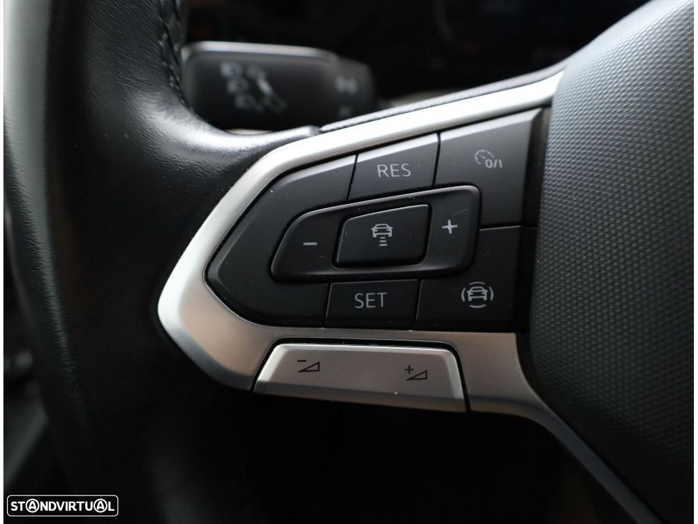 VW Golf 1.0 TSI Life - 37