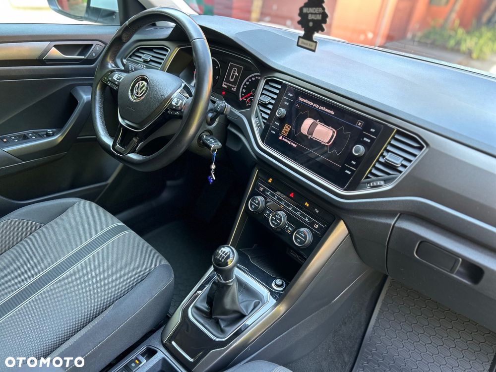 Volkswagen T-Roc - 14