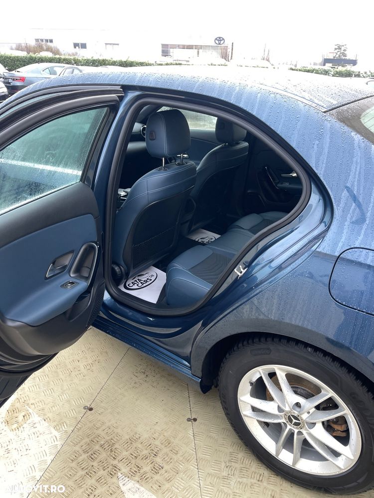 Mercedes-Benz A 180 d Sedan Aut. - 21