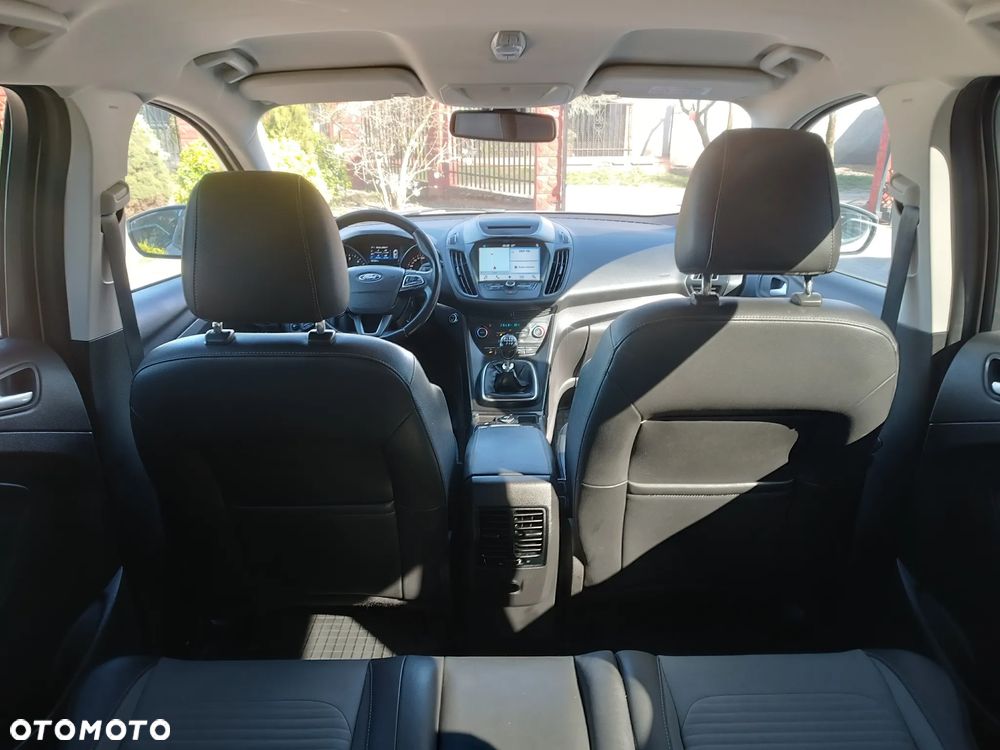 Ford Kuga 2.0 TDCi 4x2 Titanium - 15