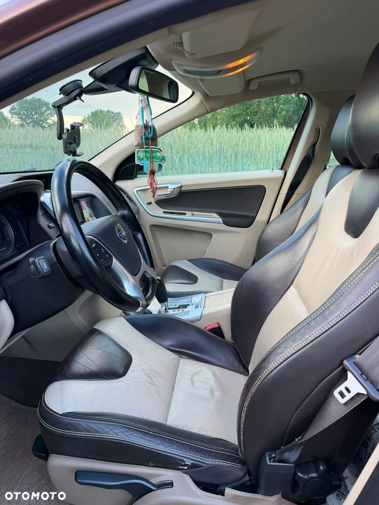 Volvo XC 60 2.4D AWD - 7