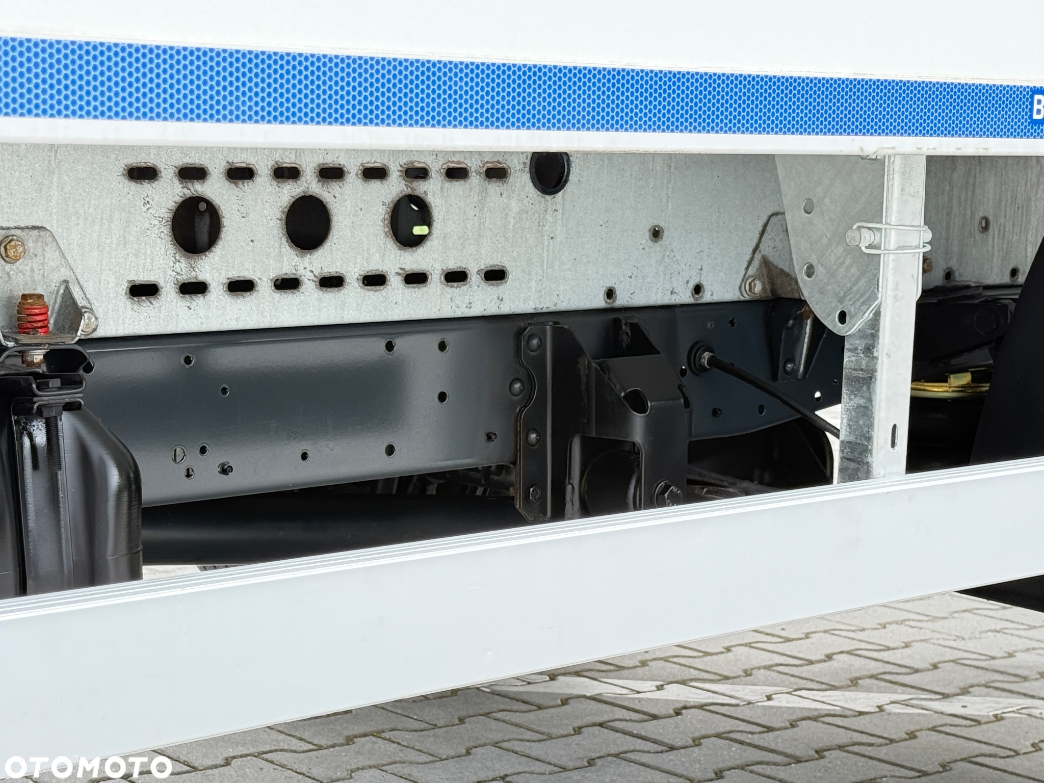 Iveco DAILY 35-160 160KM Hi Matic *Resor+Poduszka* Full LED Kontener * Izoterma +Winda 750KG SUPER STAN!!! - 29
