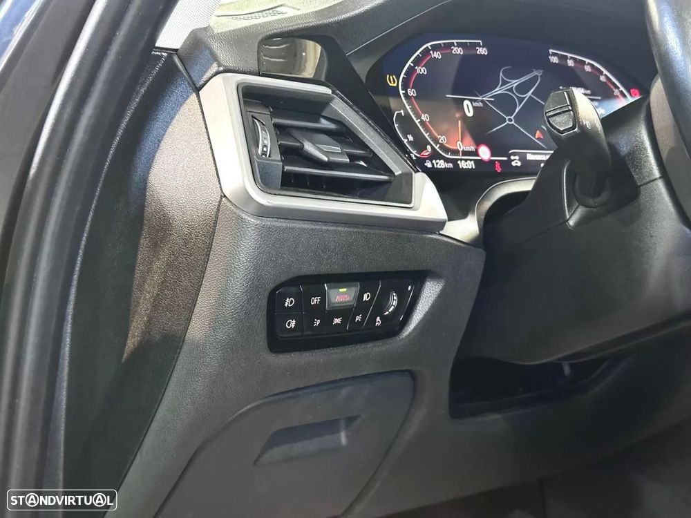 BMW 318 d Touring Aut. Advantage - 20