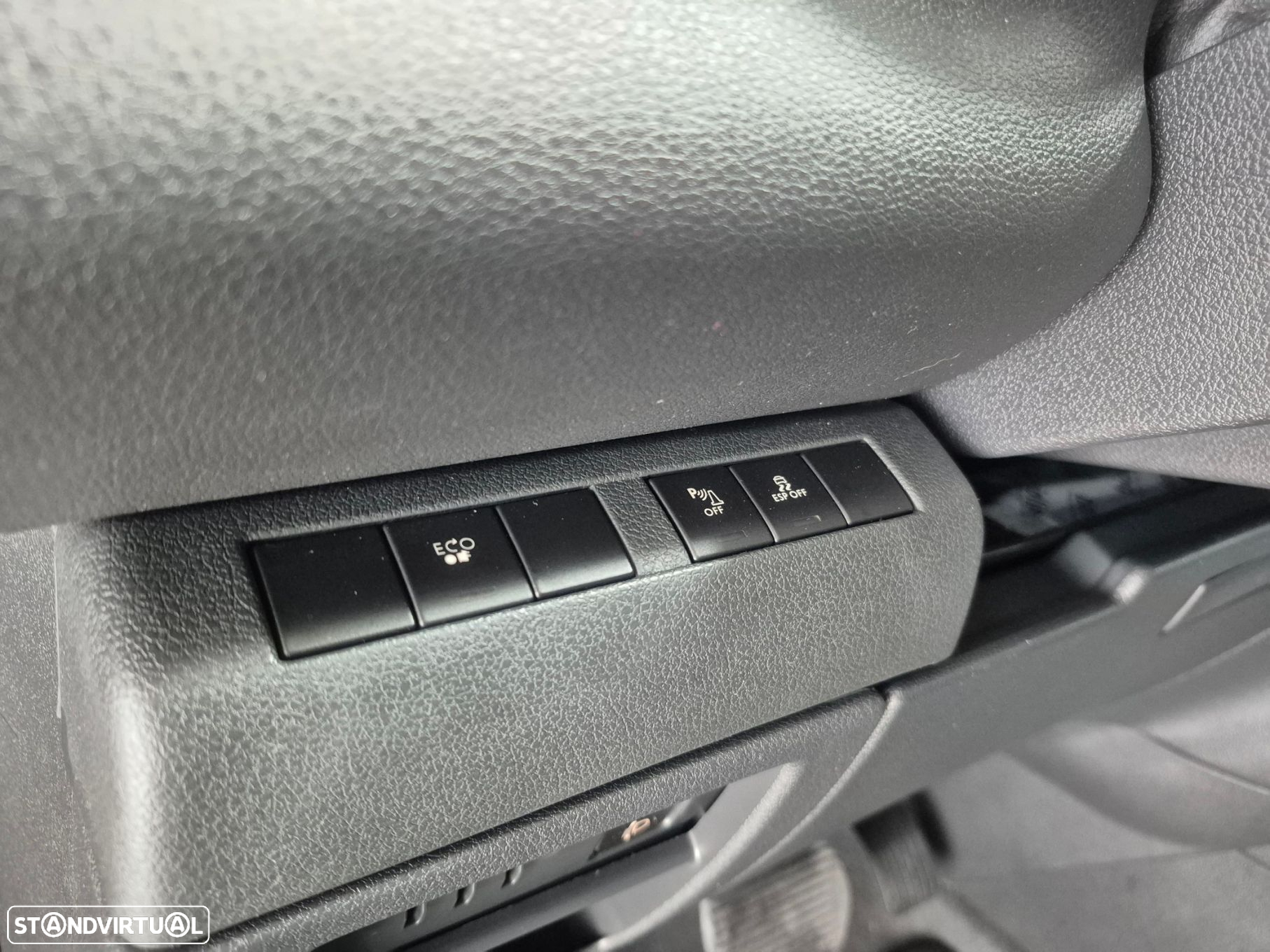 Peugeot 3008 1.6 e-HDi Active 2-Tronic - 10